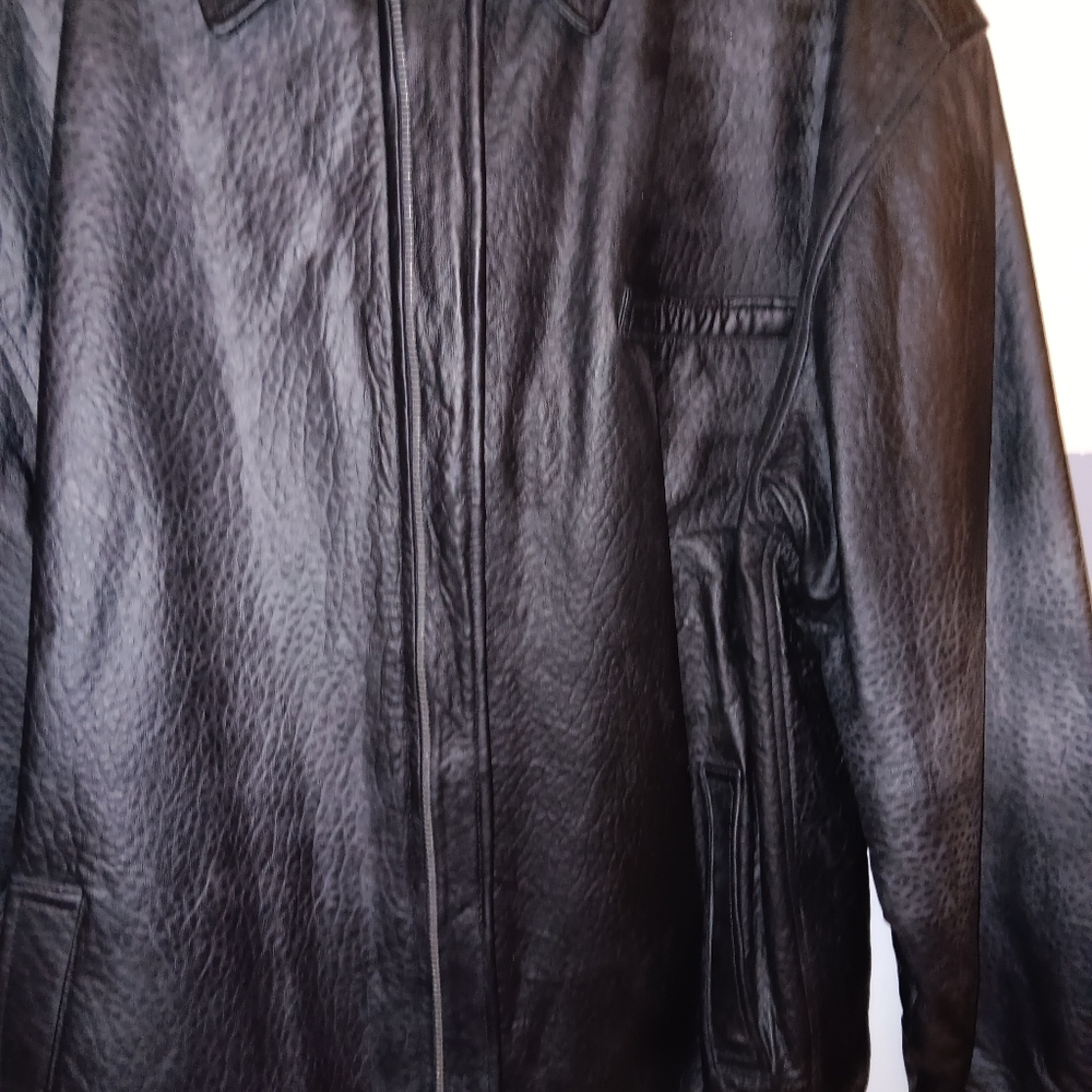 Men's Jacket - Picture 5 of 7